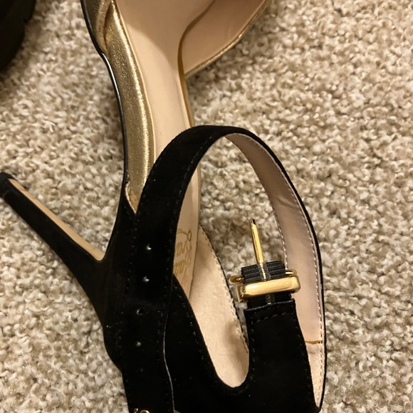 Size 8Shoes $25, boots size 7 $35 - Picture 3 of 8